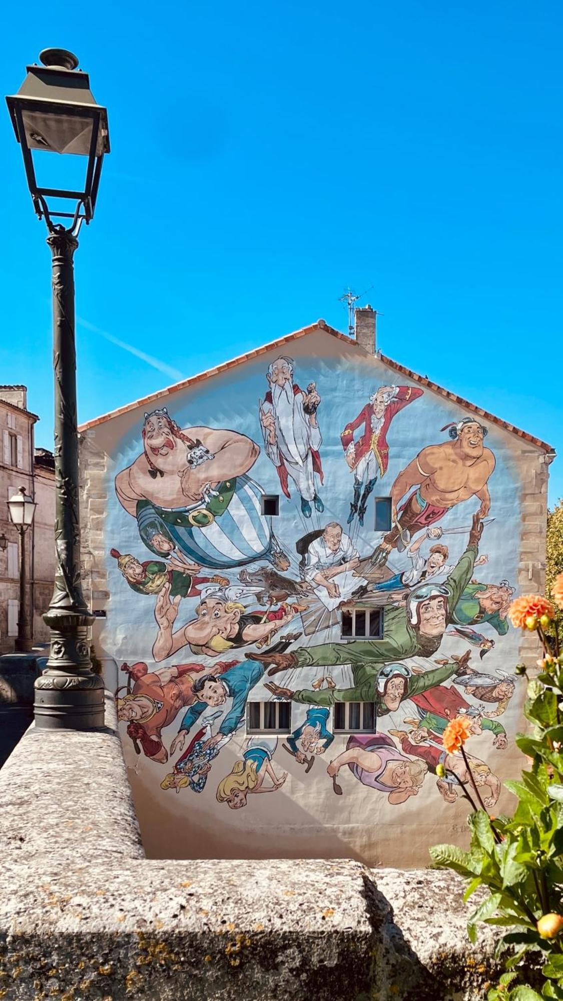 Appart Proche Gare Tgv Angouleme Deco Theme Bande Dessinee Eksteriør billede